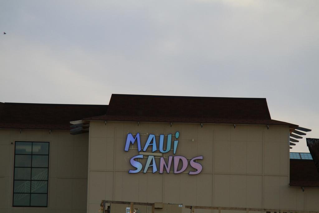 Maui Sands Resort & Indoor Water Park Sandusky Exterior foto